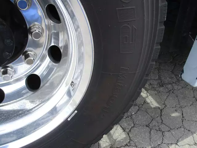 令和03年08月中古大型トラクタヘッド日産UDクオンの画像14