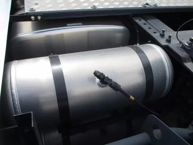 令和03年08月中古大型トラクタヘッド日産UDクオンの画像18