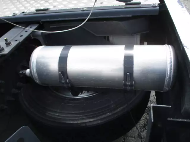 令和03年08月中古大型トラクタヘッド日産UDクオンの画像19