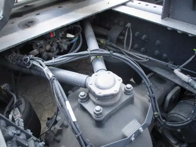 令和03年08月中古大型トラクタヘッド日産UDクオンの画像21