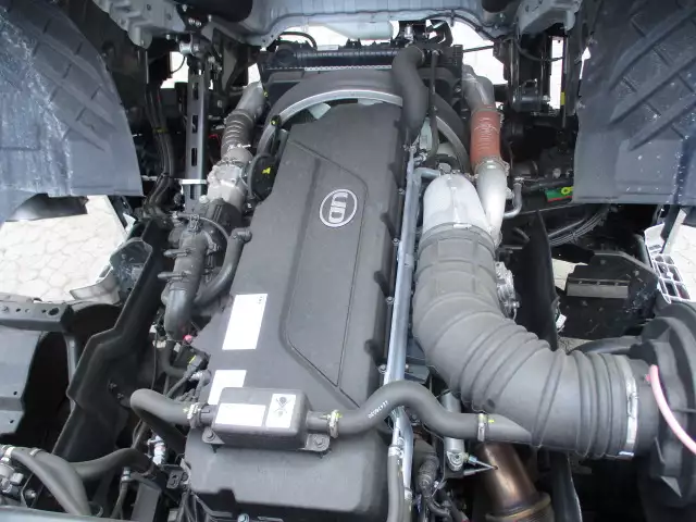 令和03年08月中古大型トラクタヘッド日産UDクオンの画像48