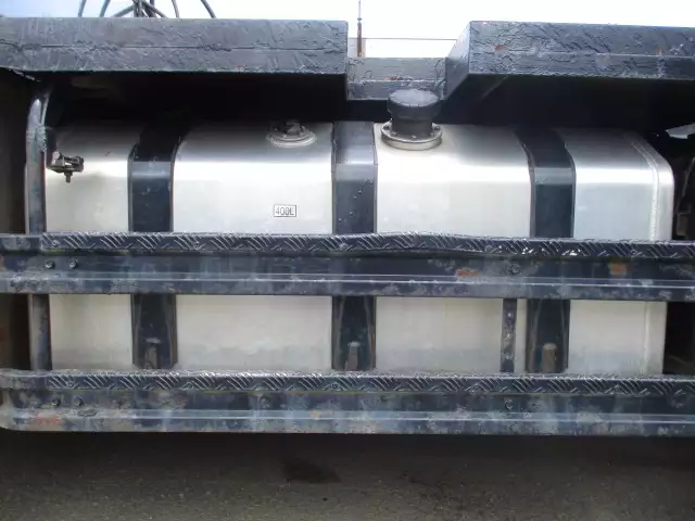 平成23年10月中古大型トラクタヘッド三菱ふそうスーパーグレートの画像16