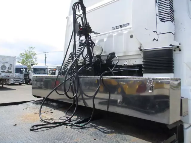 平成23年10月中古大型トラクタヘッド三菱ふそうスーパーグレートの画像23