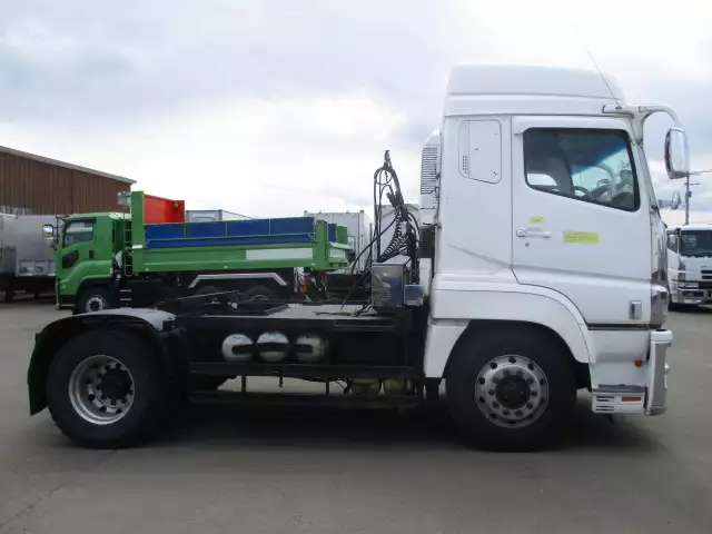 平成23年10月中古大型トラクタヘッド三菱ふそうスーパーグレートの画像4