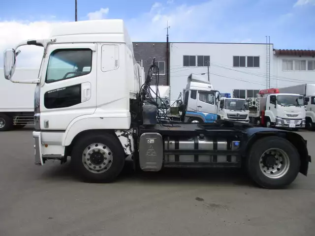 平成23年10月中古大型トラクタヘッド三菱ふそうスーパーグレートの画像8