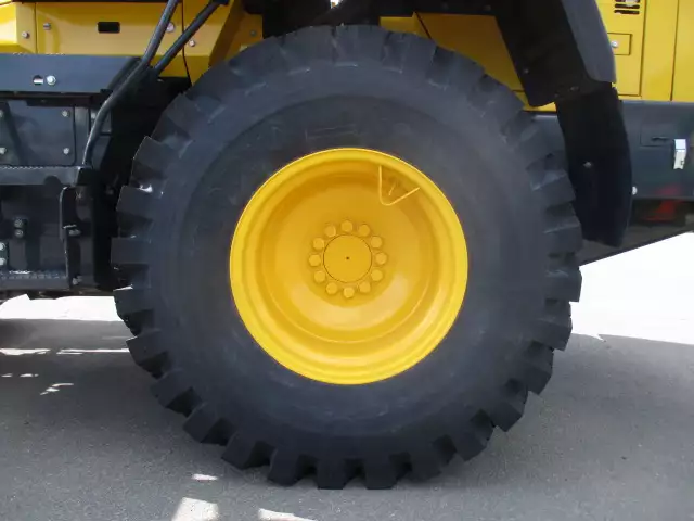 令和03年11月中古大型建設機械・フォークリフトコマツコマツの画像11