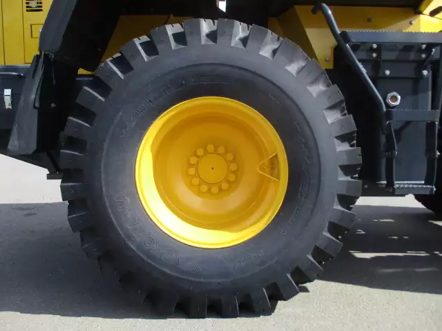 令和03年11月中古大型建設機械・フォークリフトコマツコマツの画像13