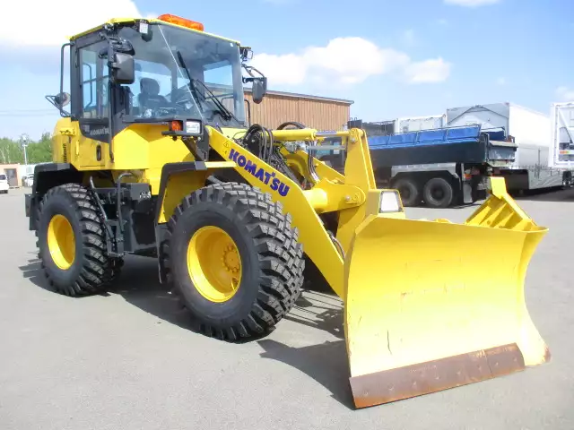 令和03年11月中古大型建設機械・フォークリフトコマツコマツの画像3