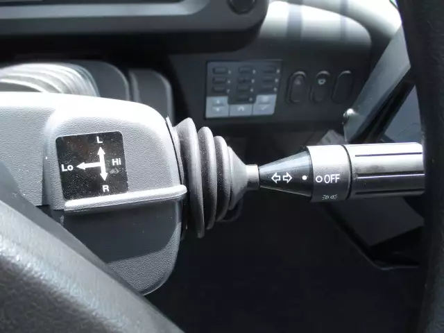 令和03年11月中古大型建設機械・フォークリフトコマツコマツの画像28