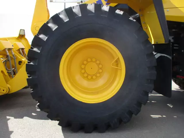 令和03年11月中古大型建設機械・フォークリフトコマツコマツの画像9