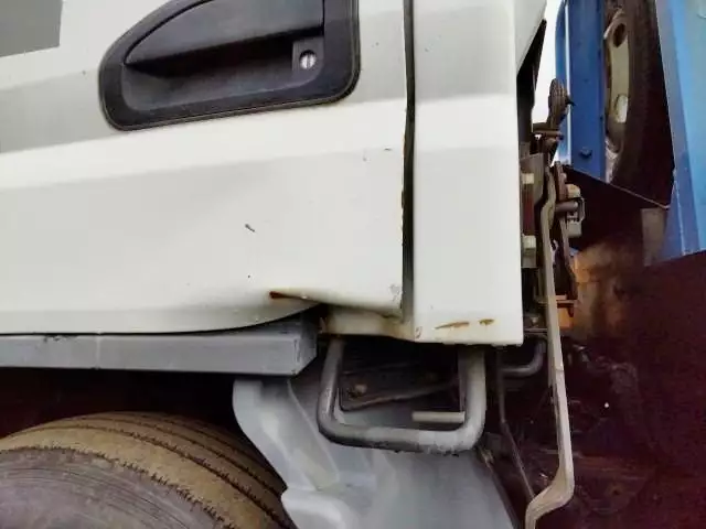 平成14年07月中古小型ミキサー車・高所作業車・その他特装車三菱ふそうキャンターの画像16