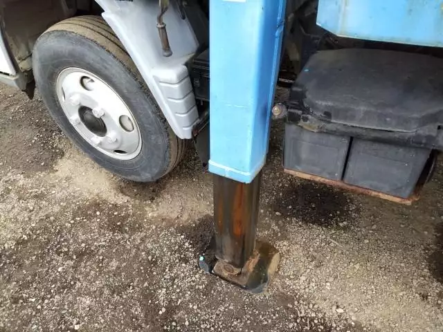 平成14年07月中古小型ミキサー車・高所作業車・その他特装車三菱ふそうキャンターの画像17