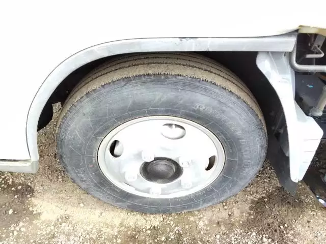 平成14年07月中古小型ミキサー車・高所作業車・その他特装車三菱ふそうキャンターの画像33