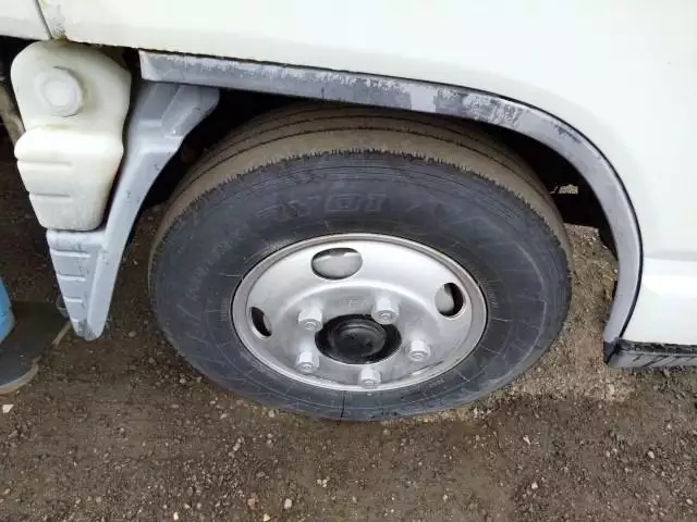 平成14年07月中古小型ミキサー車・高所作業車・その他特装車三菱ふそうキャンターの画像34