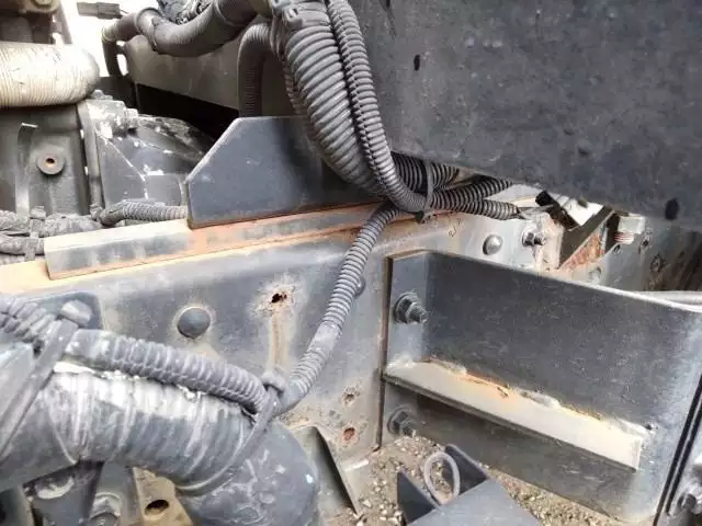 平成14年07月中古小型ミキサー車・高所作業車・その他特装車三菱ふそうキャンターの画像39