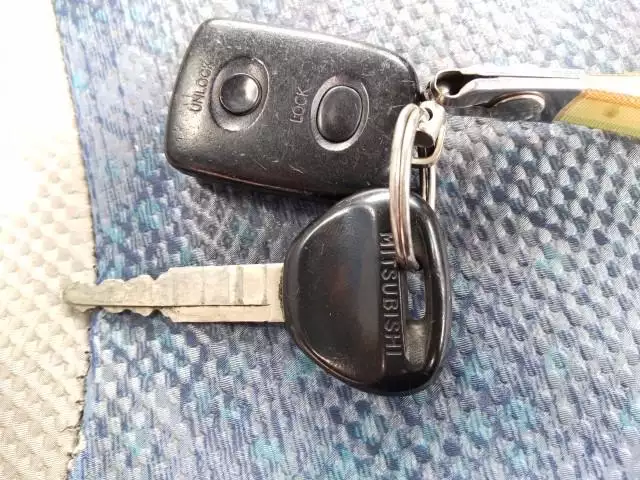 平成14年07月中古小型ミキサー車・高所作業車・その他特装車三菱ふそうキャンターの画像6