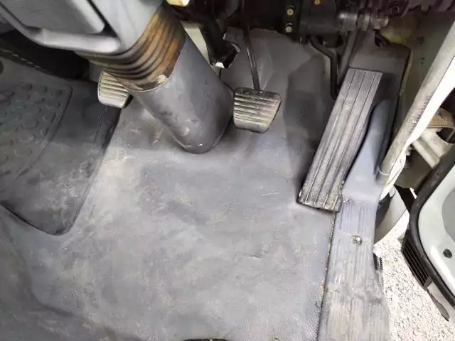 平成14年07月中古小型ミキサー車・高所作業車・その他特装車三菱ふそうキャンターの画像9