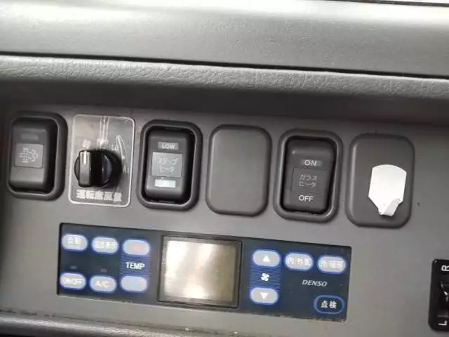 平成25年04月中古大型バス日野セレガの画像13