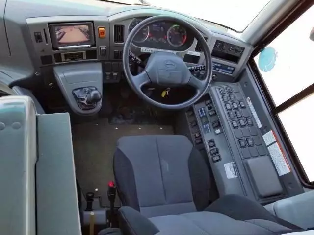 平成25年04月中古大型バス日野セレガの画像18