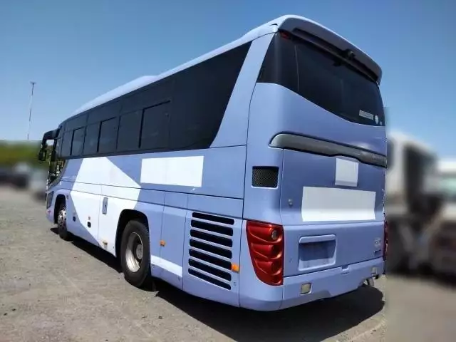 平成25年04月中古大型バス日野セレガの画像4