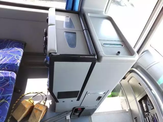 平成25年04月中古大型バス日野セレガの画像8