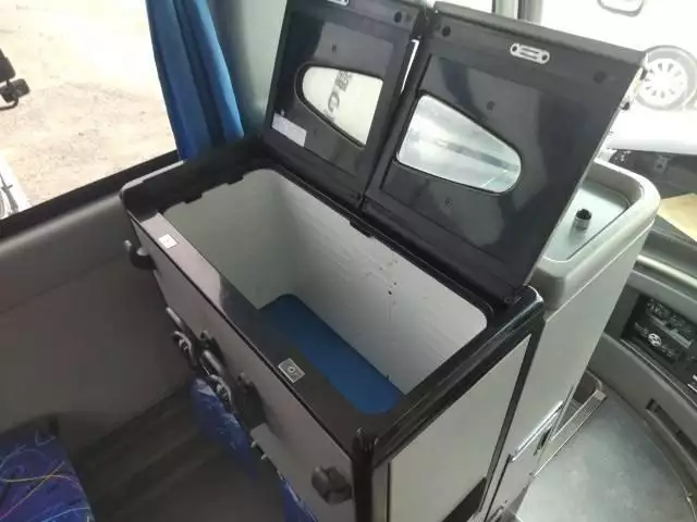 平成25年04月中古大型バス日野セレガの画像9