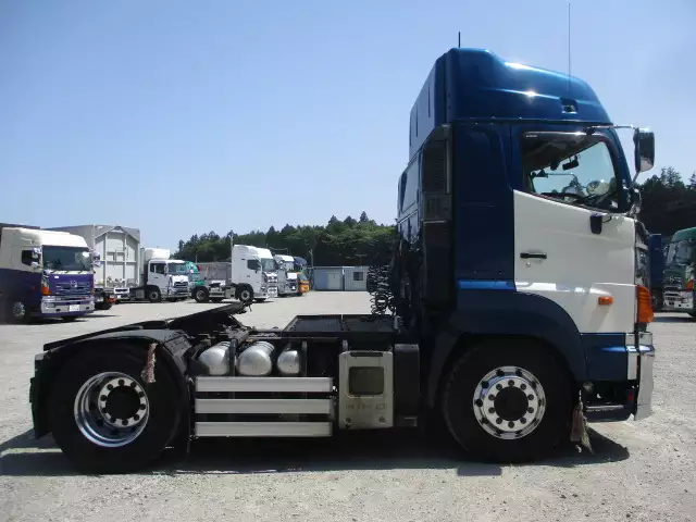 平成29年03月中古大型トラクタヘッド日野プロフィアの画像4