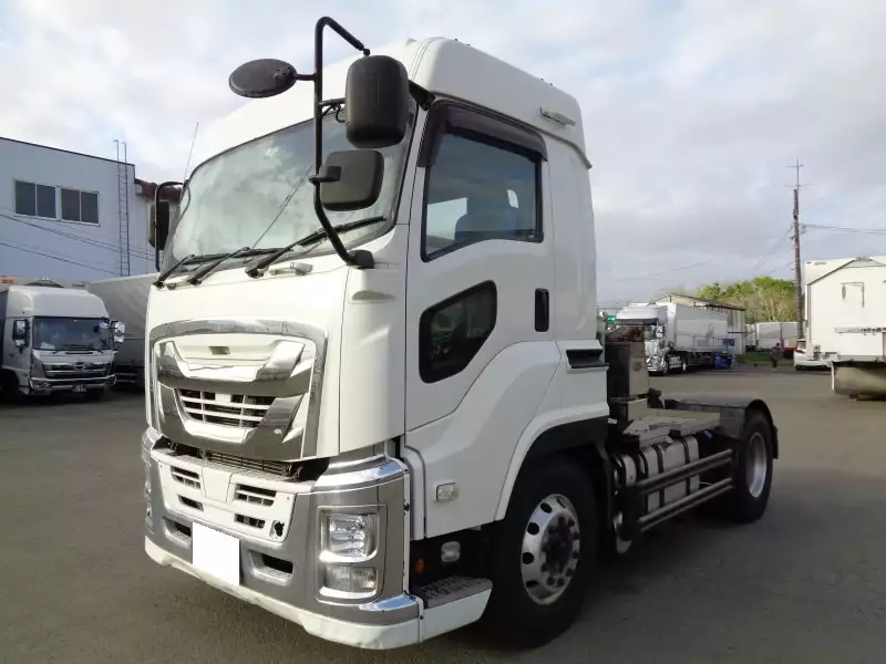 平成28年06月中古大型トラクタヘッドいすゞギガの画像1