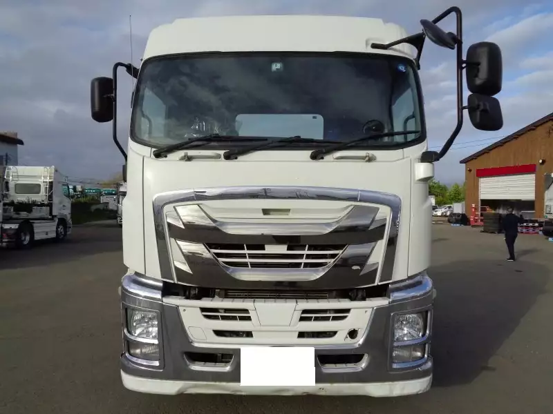 平成28年06月中古大型トラクタヘッドいすゞギガの画像2