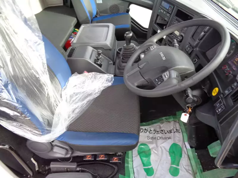 平成28年06月中古大型トラクタヘッドいすゞギガの画像26