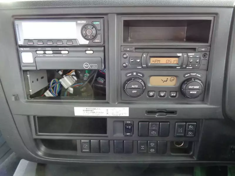 平成28年06月中古大型トラクタヘッドいすゞギガの画像31