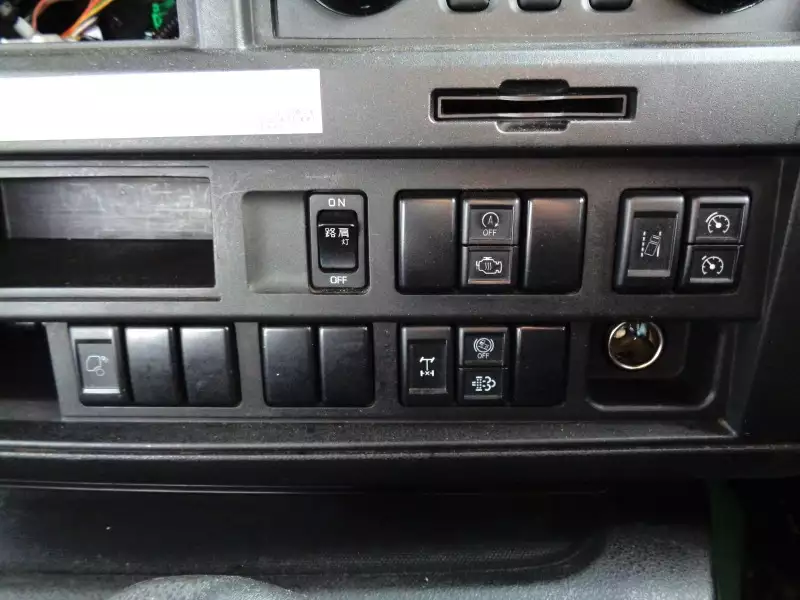 平成28年06月中古大型トラクタヘッドいすゞギガの画像32