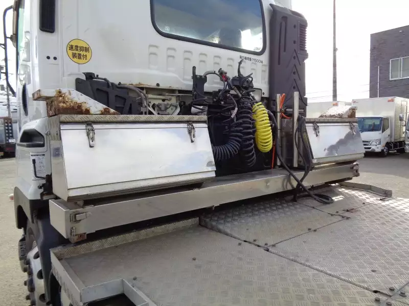 平成28年06月中古大型トラクタヘッドいすゞギガの画像9