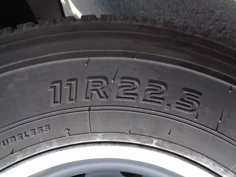 平成26年09月中古大型トラクタヘッド三菱ふそうスーパーグレートの画像23