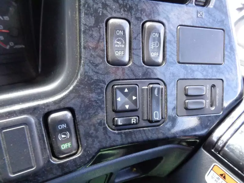 平成26年09月中古大型トラクタヘッド三菱ふそうスーパーグレートの画像33