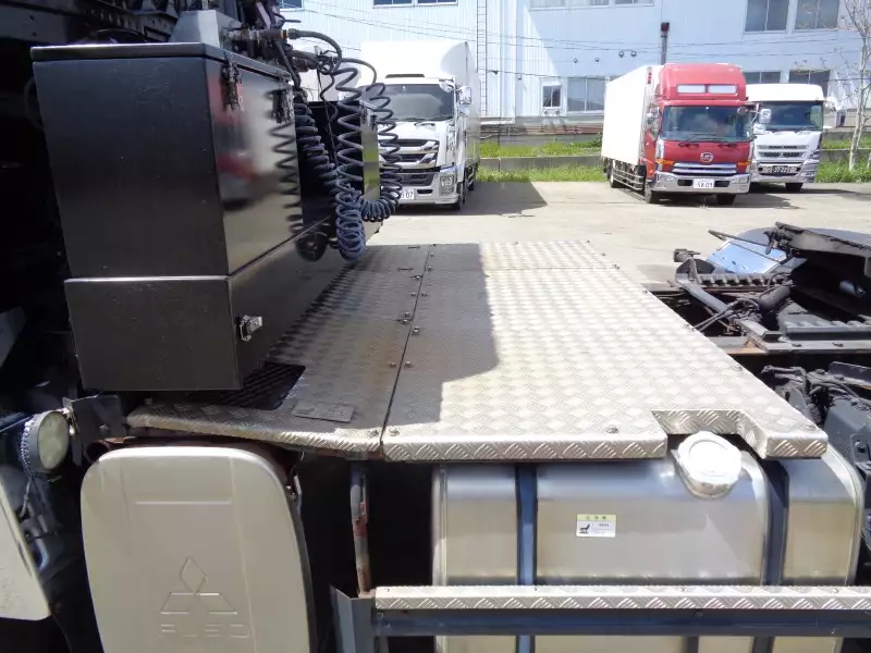 平成26年09月中古大型トラクタヘッド三菱ふそうスーパーグレートの画像9