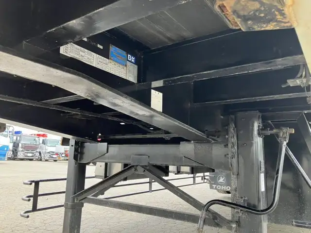 ナンバー付 令和3年 東邦 12M3軸フラットトレーラー リフトアクスル(後後軸残し) 積載:27,700㎏ 第五輪:10,400㎏以上の画像11