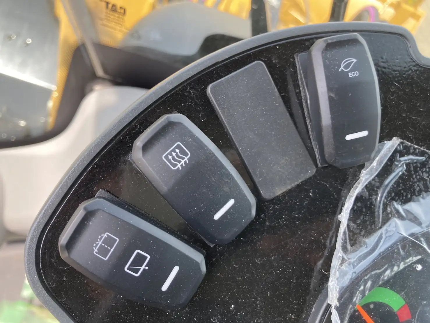 車検:令和8年11月29日 令和4年 キャタピラー 910 汎用タイヤショベル アワー:350h 距離:1,660㎞ バケット付きの画像24