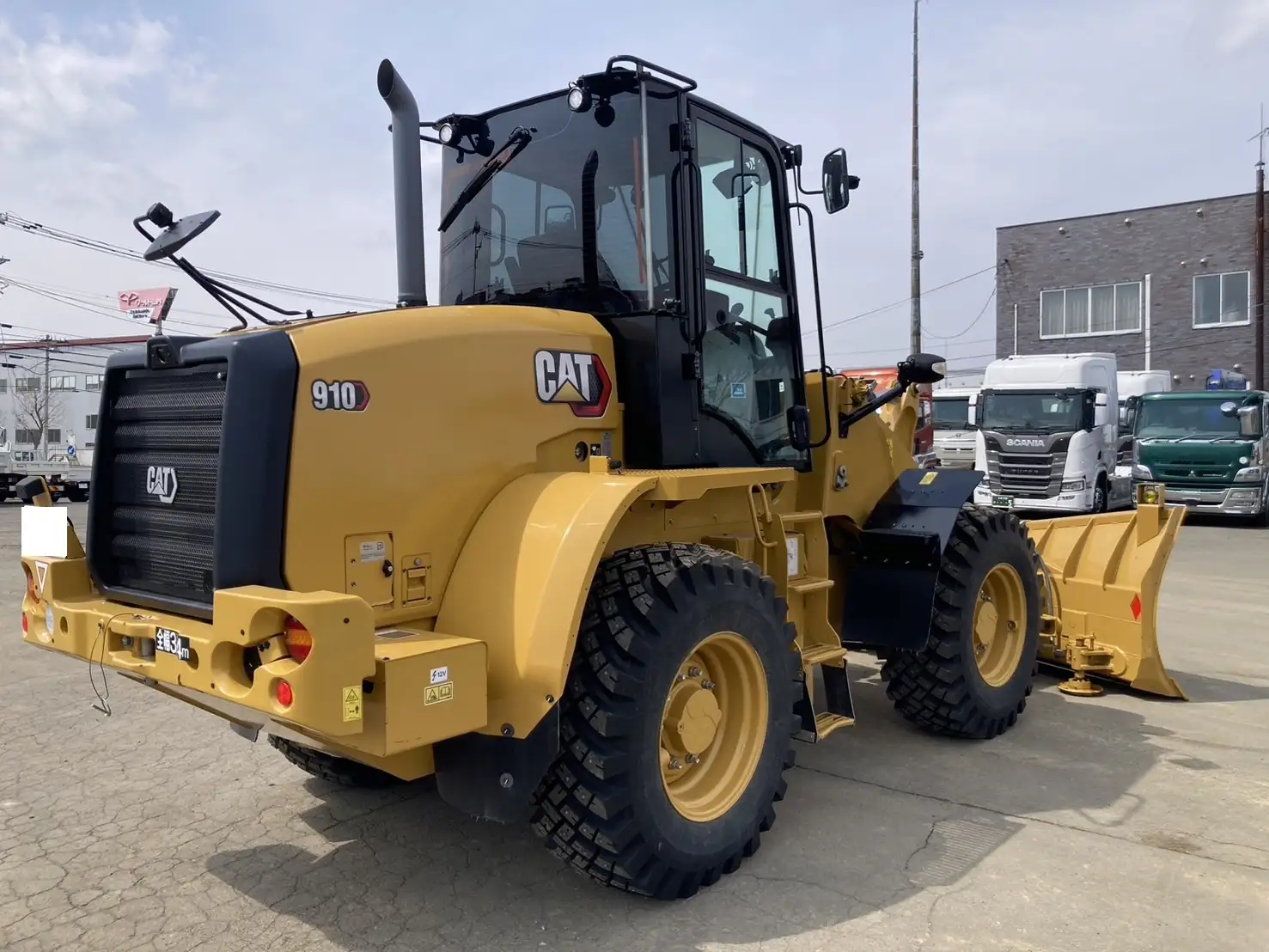 車検:令和8年11月29日 令和4年 キャタピラー 910 汎用タイヤショベル アワー:350h 距離:1,660㎞ バケット付きの画像5