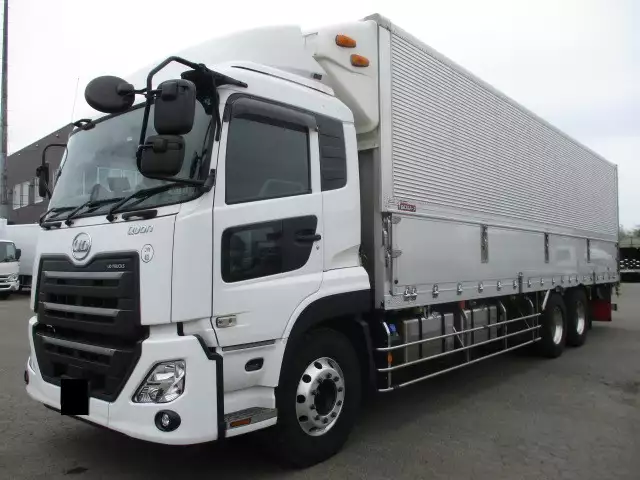 平成30年05月中古大型冷凍バン・ウィング日産UDクオンの画像1