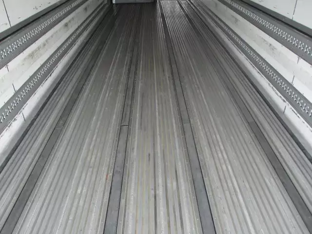 平成30年05月中古大型冷凍バン・ウィング日産UDクオンの画像29