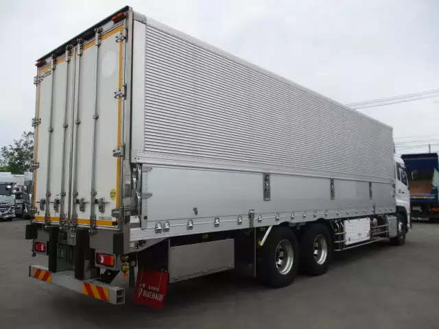 平成30年05月中古大型冷凍バン・ウィング日産UDクオンの画像5