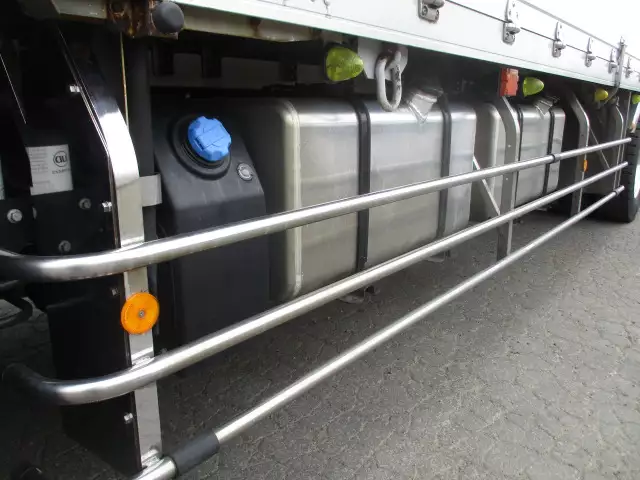 平成30年05月中古大型冷凍バン・ウィング日産UDクオンの画像10