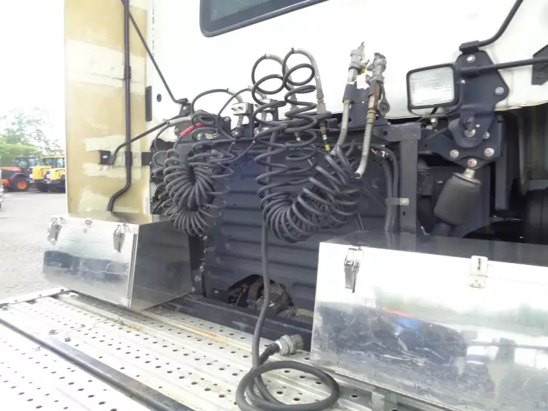 令和02年12月中古大型トラクタヘッド日野日野の画像11