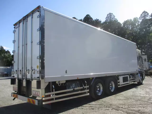 令和02年05月中古大型冷凍バン・ウィング日産UDクオンの画像5