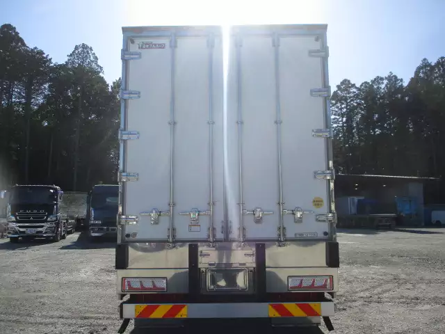 令和02年05月中古大型冷凍バン・ウィング日産UDクオンの画像6