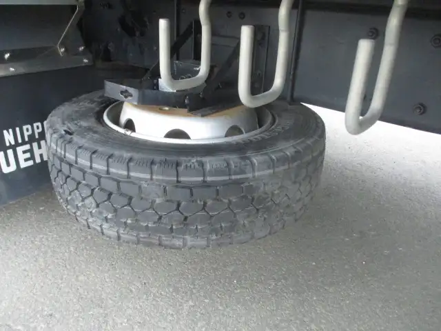車検令和6年5月! 平成30年 三菱 4軸低床ドライウイング エアサス ハイルーフ AT 積載:13,900kgの画像12
