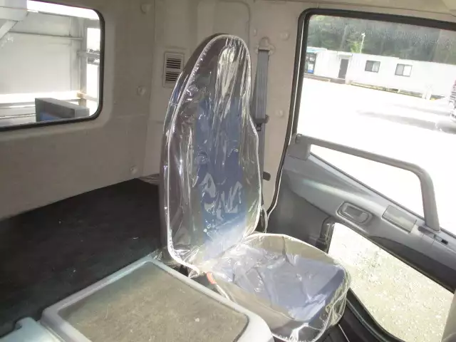 平成27年12月中古増トン三菱ふそうファイターの画像43