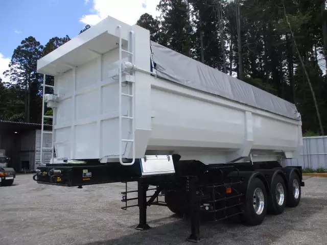 中古その他ダンプトレーラー・重機運搬トレーラートレクスの画像1