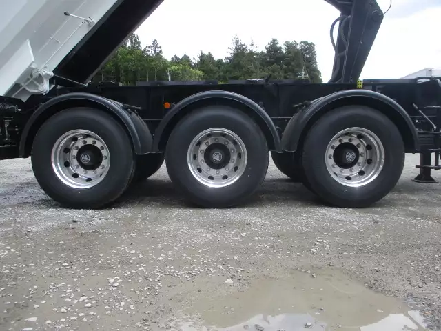 中古その他ダンプトレーラー・重機運搬トレーラートレクスの画像31